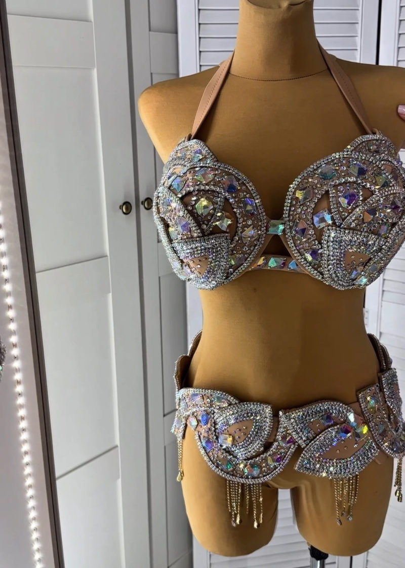 BELLY DANCE SET- BRA AND BELT